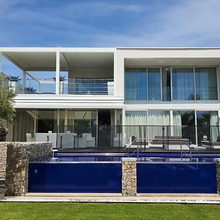 Emerald Villa *